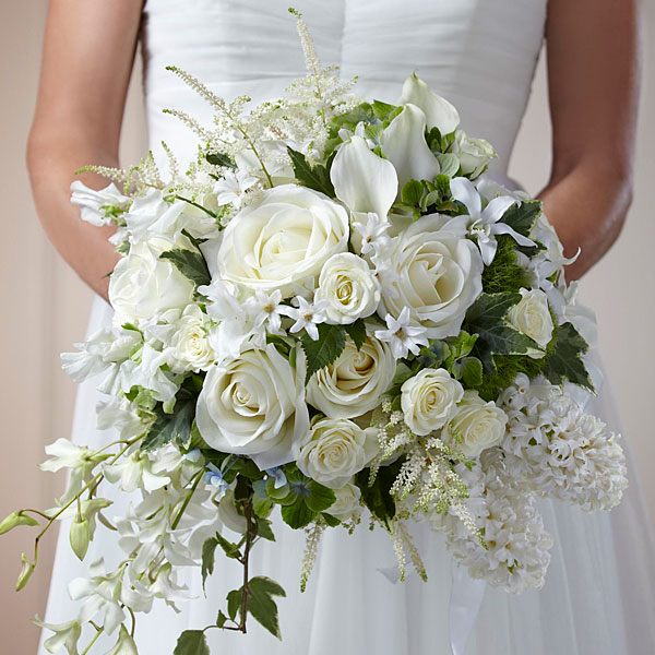 Seattle, WA white rose bridal bouquet phillips fairy tale weddings