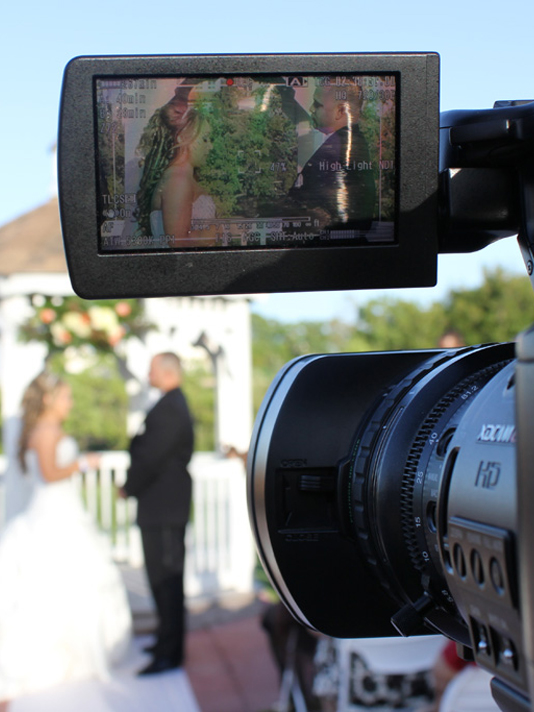 Seattle, WA wedding videographer phillips fairy tale weddings